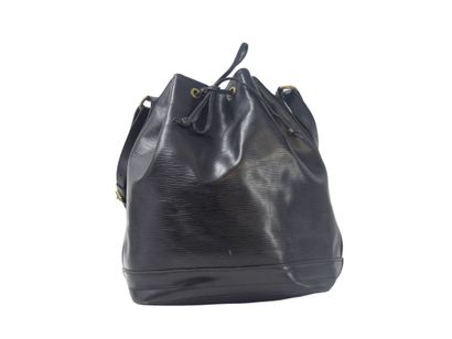 LOUIS VUITTON. Noé bag in black epi leather,...