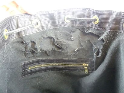 LOUIS VUITTON. Noé bag in black epi leather,...