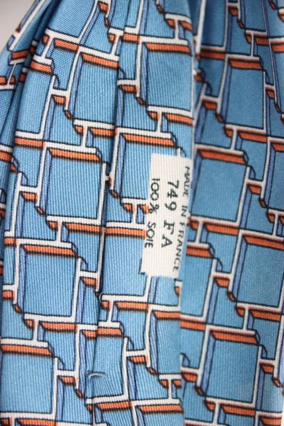 HERMES. Tie in its box, blue gray color....