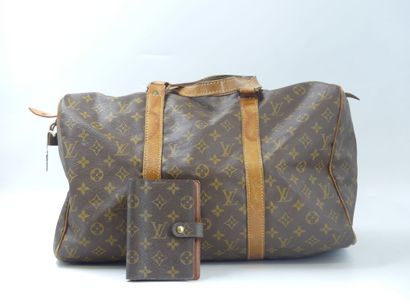 LOUIS VUITTON. Keepall 45 bag in monogram...