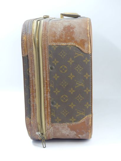 LOUIS VUITTON. Stratos semi-rigid suitcase...