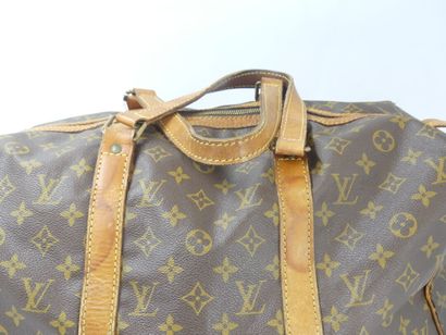 LOUIS VUITTON. Keepall 45 bag in monogram...