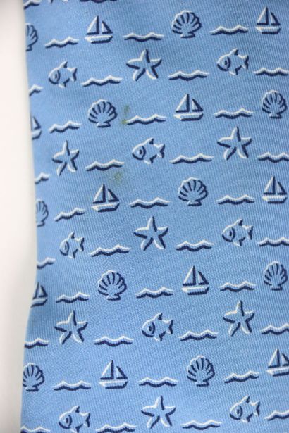 HERMES. Lot of 3 ties without their box,...