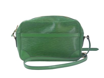 LOUIS VUITTON. Green epi leather reporter...