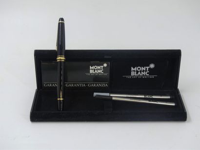 MONTBLANC. Meisterstuck model. Black resin...