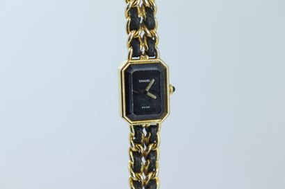 CHANEL. 