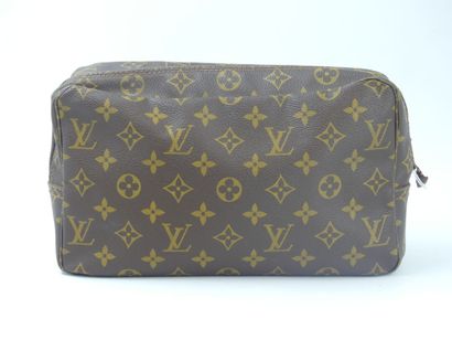 LOUIS VUITTON. Toilet bag in monogram canvas,...