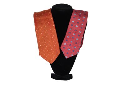 Lot of 2 silk ties, one of them from HERMES...
