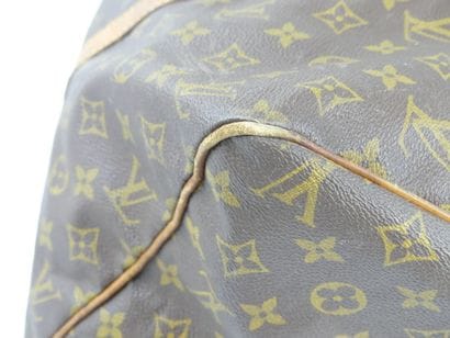 LOUIS VUITTON. Keepall 45 bag in monogram...