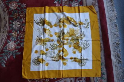 HERMES. Model with roosters. Silk square...
