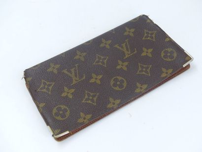 LOUIS VUITTON. Shoulder bag in monogram canvas...