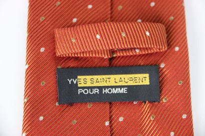 Lot of 2 silk ties, one of them from HERMES...