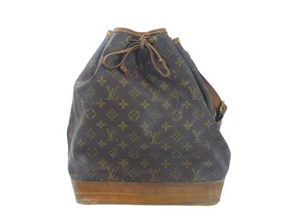 LOUIS VUITTON. Noé bag in monogram canvas...