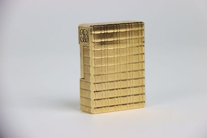 S.T. DUPONT BRIQUET of Lady in gilded metal...