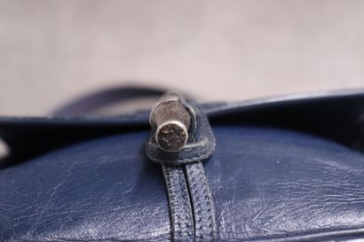 HERMES. Duffle bag in navy blue leather,...