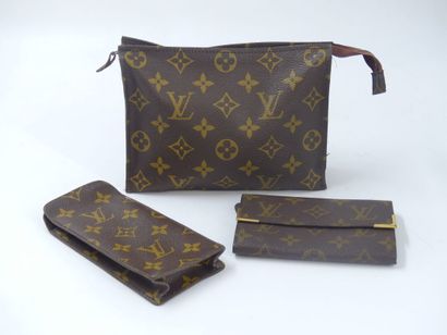 LOUIS VUITTON. Meeting of three accessories...