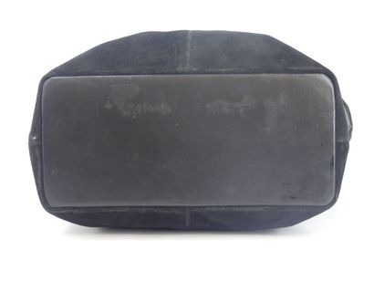 Zadig & Voltaire. Leather and skin bag, inside...