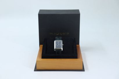 BAUME & MERCIER. Steel watch, quartz movement,...
