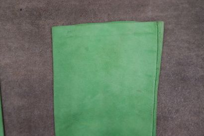 HERMES. Pair of gloves in green skin. With...