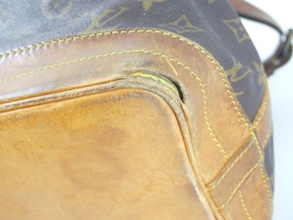 LOUIS VUITTON. Noé bag in monogram canvas...