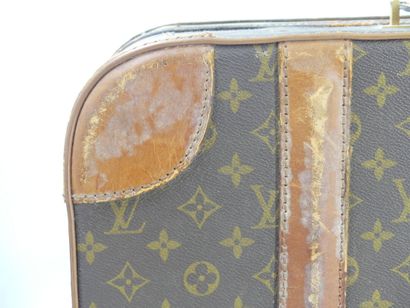 LOUIS VUITTON. Stratos semi-rigid suitcase...
