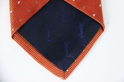 Lot of 2 silk ties, one of them from HERMES...