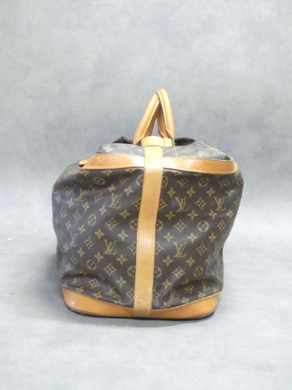 LOUIS VUITTON. Cruiser 45 bag in monogram...