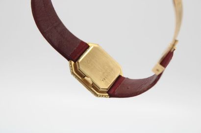 CARTIER Ceinture
Montre bracelet de dame...