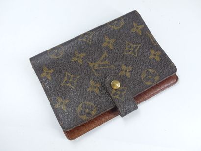 LOUIS VUITTON. Keepall 45 bag in monogram...