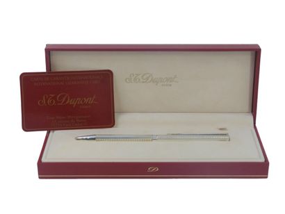 DUPONT. Ballpoint pen in silver plated metal,...