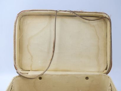 LOUIS VUITTON. Soft vanity in monogram canvas...