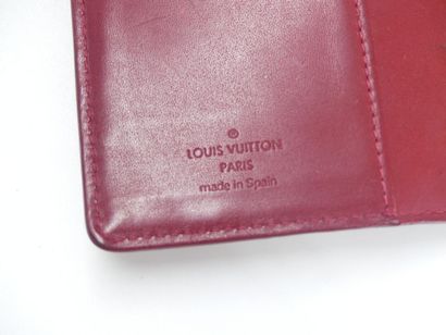 LOUIS VUITTON. Meeting of a diary holder...