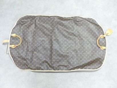 LOUIS VUITTON. Soft bag in monogram canvas...