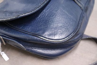 HERMES. Duffle bag in navy blue leather,...