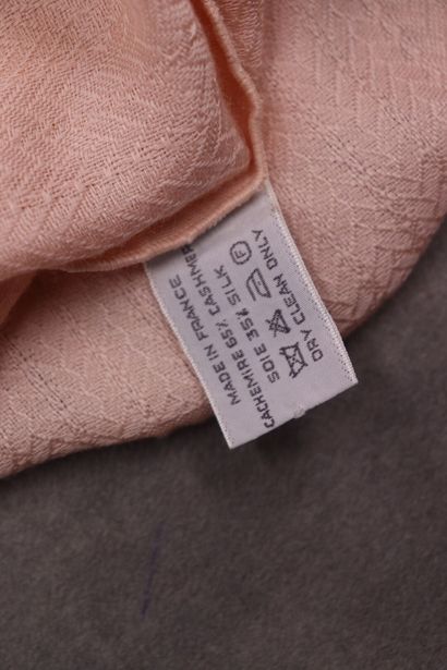 HERMES. Large H-shaped stole in powder pink,...