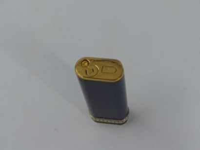CARTIER. Gold plated and lacquered lighter,...