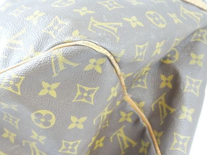 LOUIS VUITTON. Keepall 45 bag in monogram...