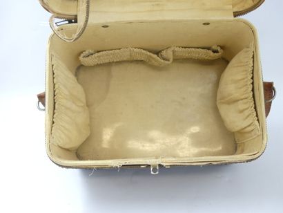 LOUIS VUITTON. Soft vanity in monogram canvas...