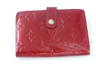 LOUIS VUITTON. Meeting of a diary holder...