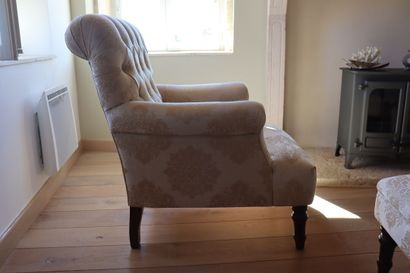 Fautueil et son repose pied 
Fauteuil et...