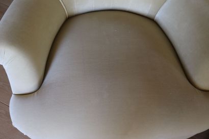 FAUTEUILS
Angleterre Deux fauteuils recouverts...