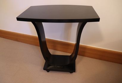 Art Déco . Une console table d'appoint ,...