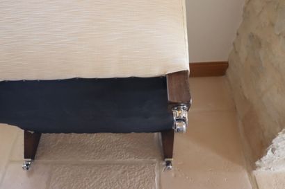 Fauteuil de salon avec un coussin d'assise...