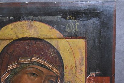 RUSSIE. Icone orthodoxe sur bois laqué noir...