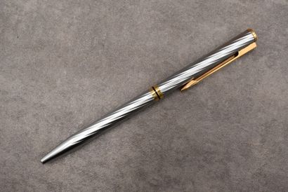 WATERMAN. Ensemble de trois stylos. Deux...