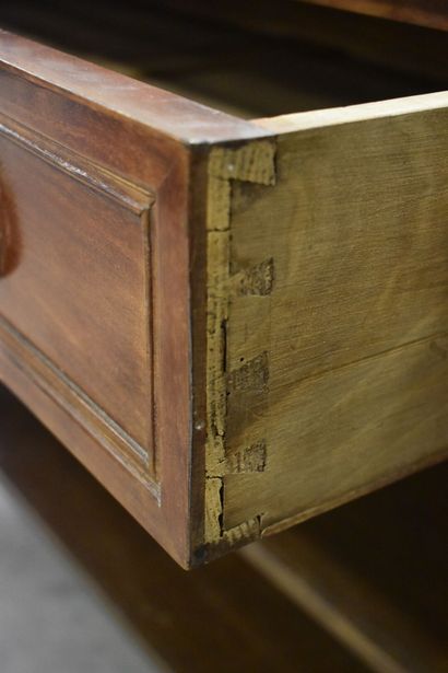 Jean DEMOULIN (1715-1798).
Console en acajou...