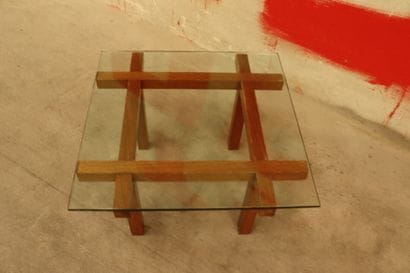 Table basse.
Table basse en bois et plateau...