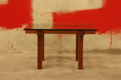 Table basse.
Table basse en bois et plateau...