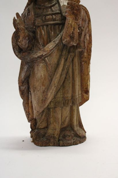 Saint Pontife en bois sculpté, dos ébauché....