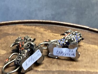TIBET 
Pair of small dogs of Fô in metal...